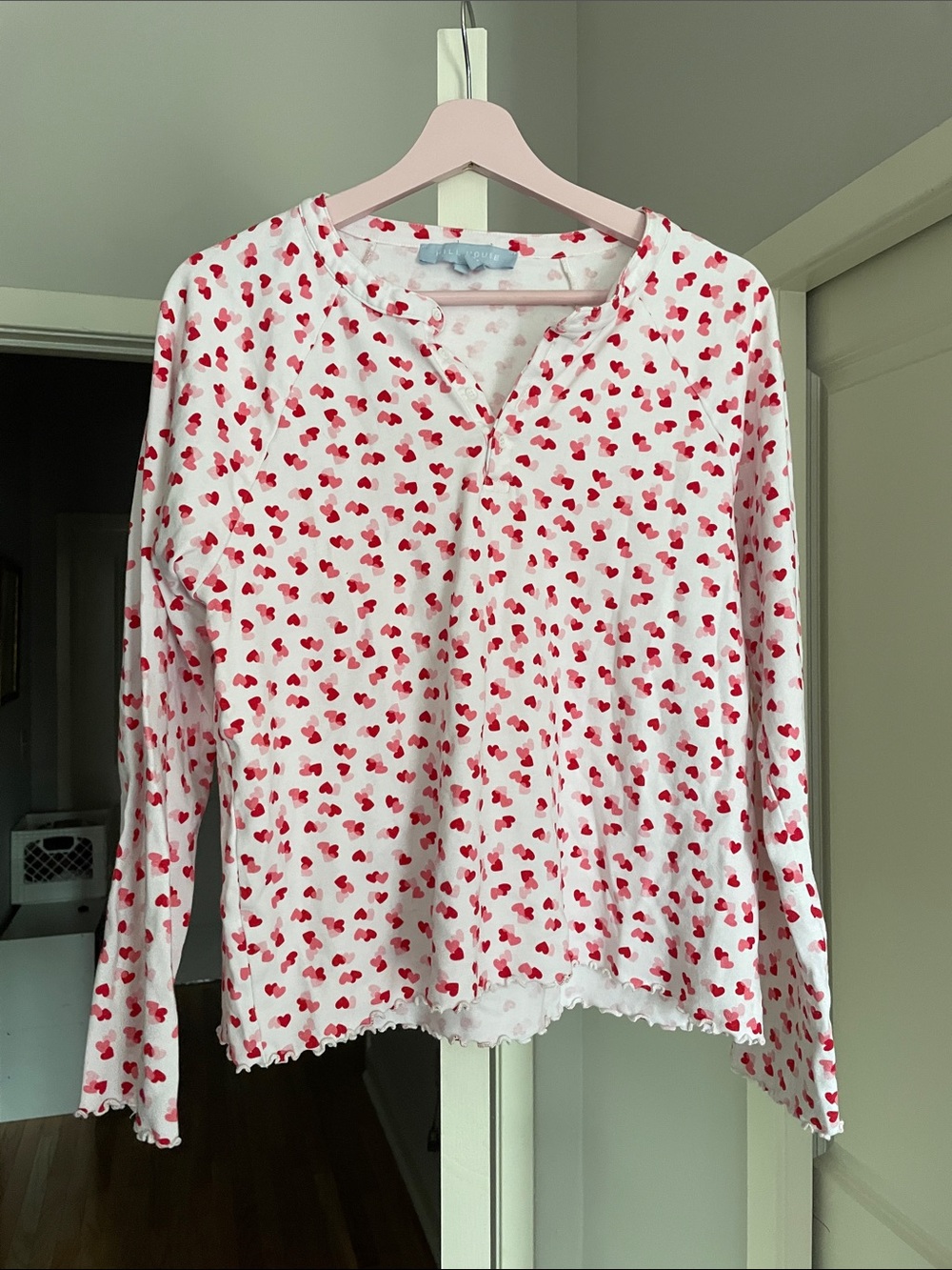 Hill house lettuce edge pajama long sleeve tshirt with heart print Large